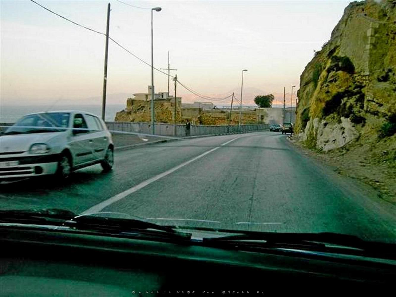 LA CORNICHE ORANAISE FORT LAMOUNE 09 2004.JPG